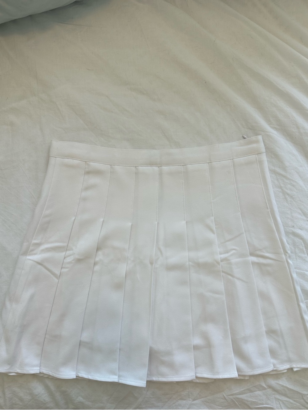 Classic White Pleated Mini Skirt - Women's